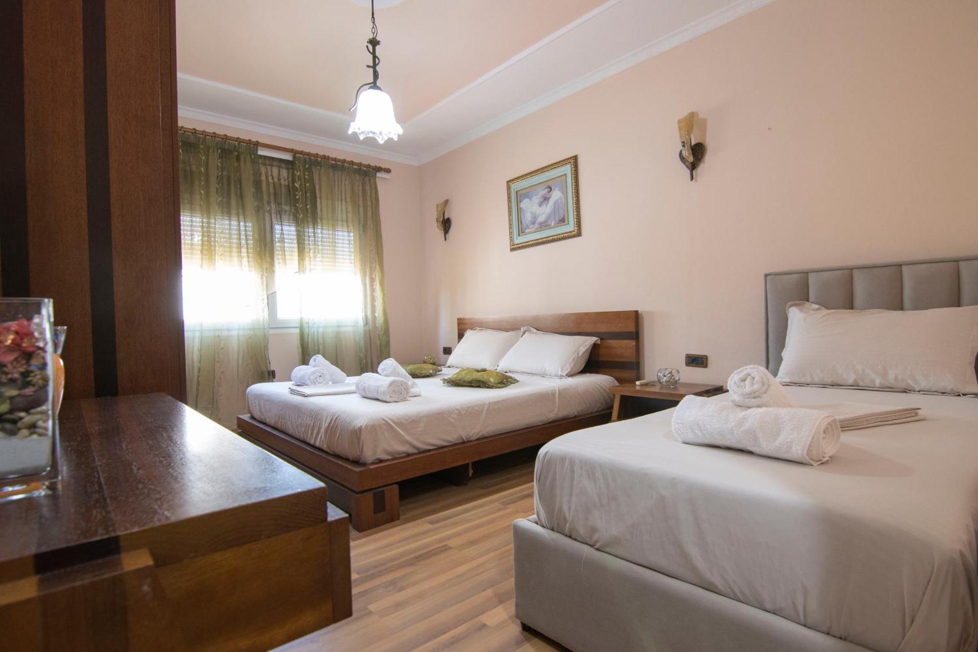 Tirana Central Apartment エクステリア 写真